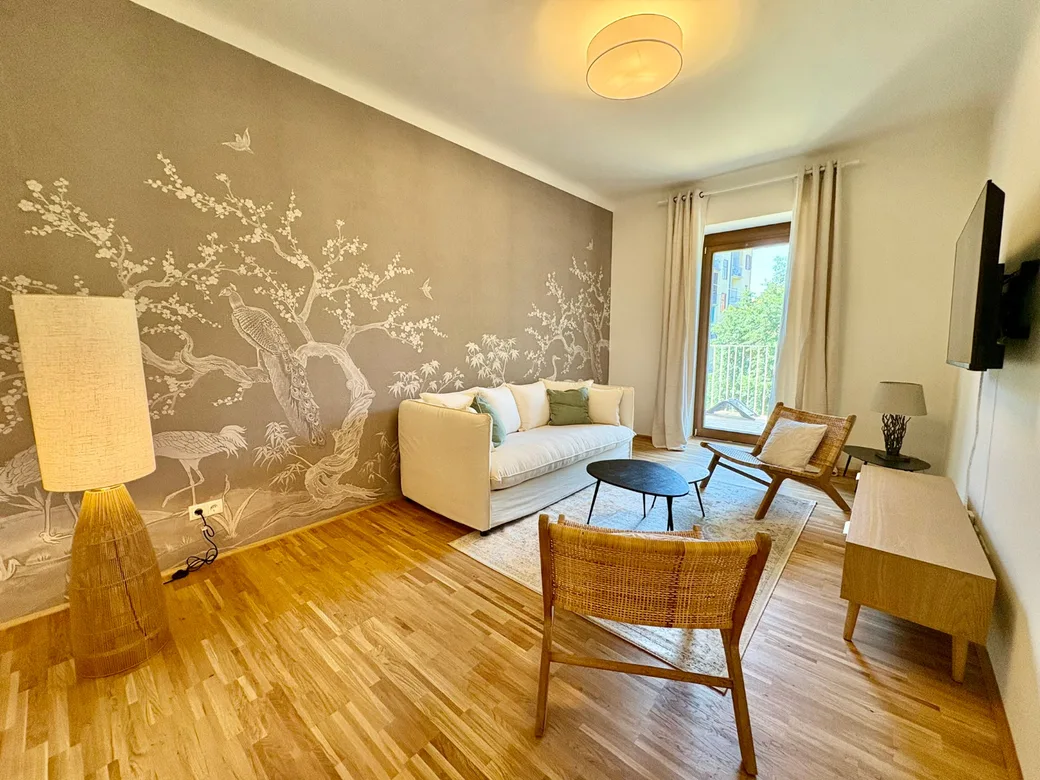 Schlafzimmer in Naturtönen mit Rattan-Elementen – Natural Zone